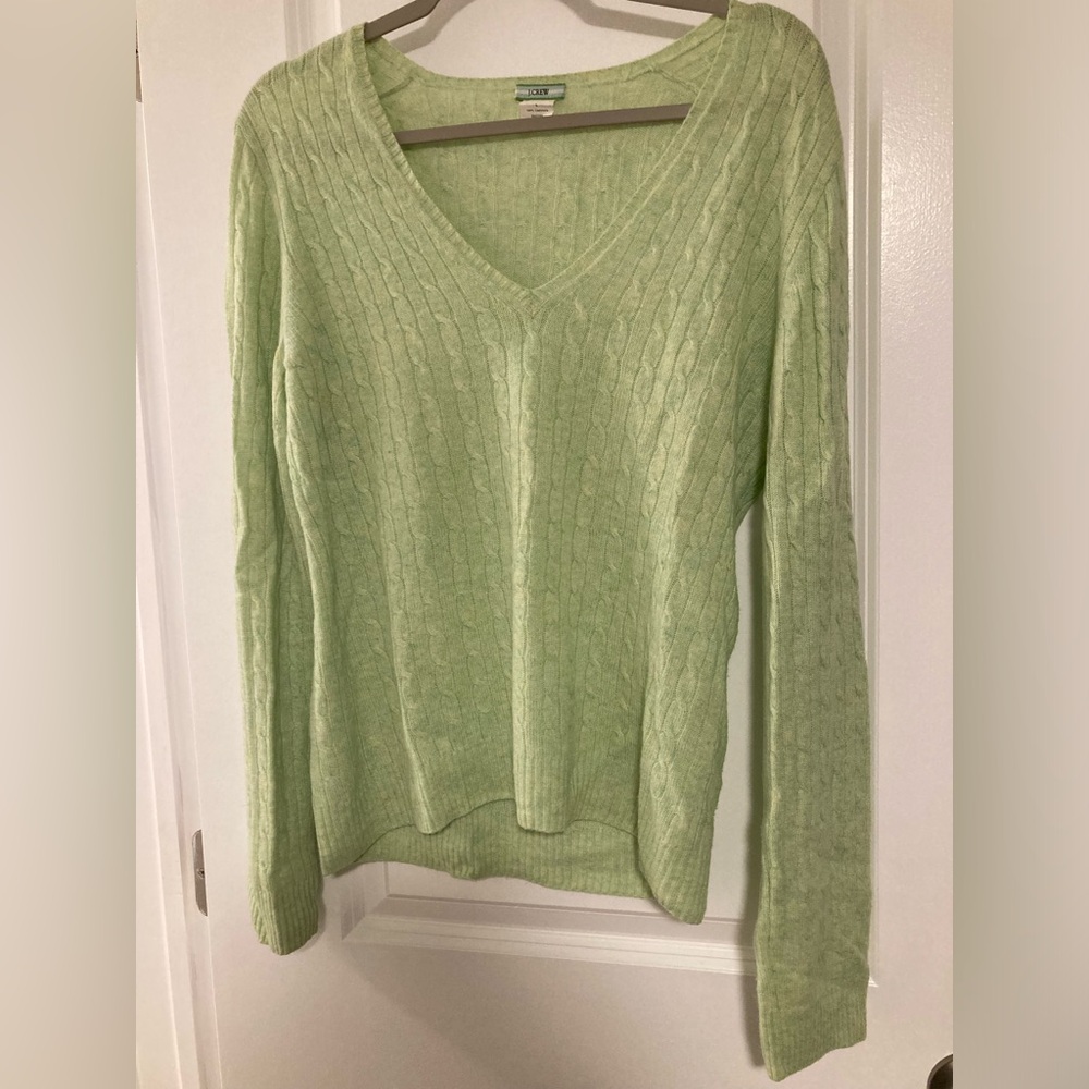 Cashmere heathered  lime green V-Neck Knit Sweater